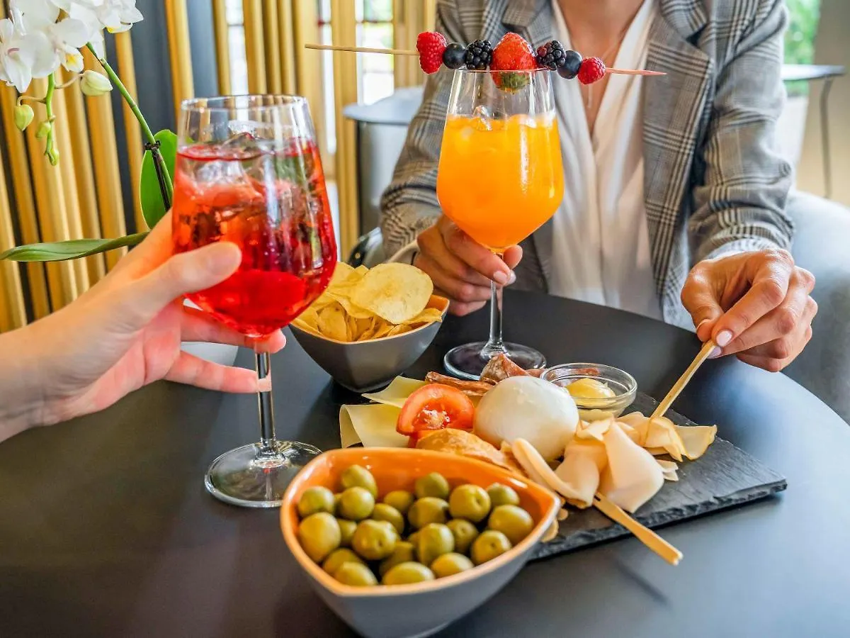 Hotel Ibis Firenze Prato Est Campi Bisenzio 3*,  Italy